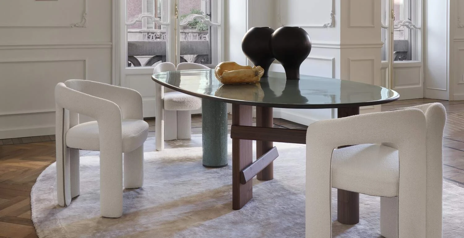 Обеденное кресло Cassina Dudet в интерьере