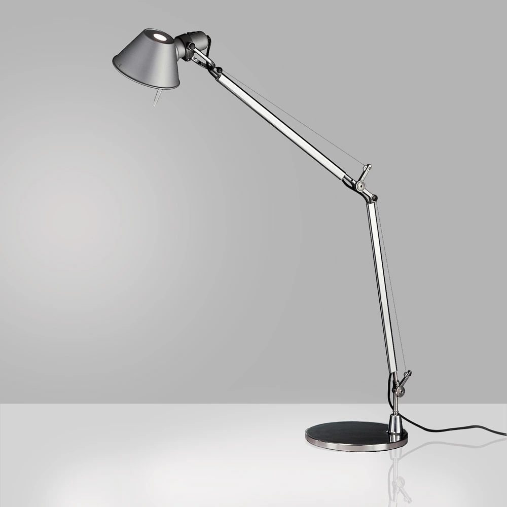 Настольная лампа Artemide Tolomeo - образец дизайна